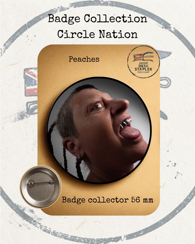 Badge Peaches